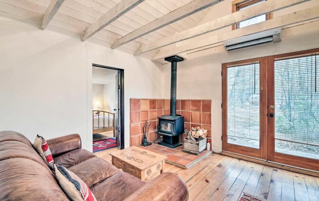 Taos Goji Farm & Eco-Lodge Retreat Arroyo Seco المظهر الخارجي الصورة