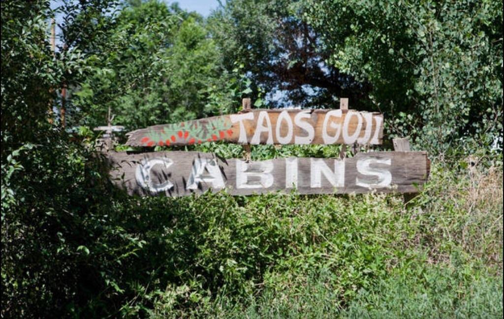 Taos Goji Farm & Eco-Lodge Retreat Arroyo Seco المظهر الخارجي الصورة