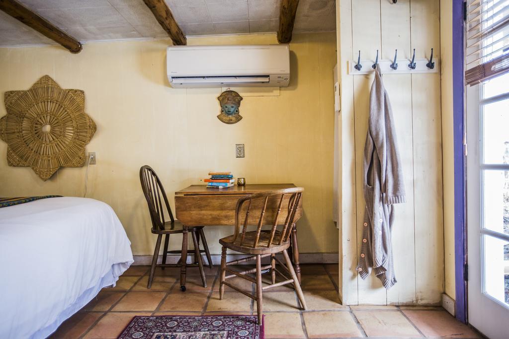 Taos Goji Farm & Eco-Lodge Retreat Arroyo Seco المظهر الخارجي الصورة