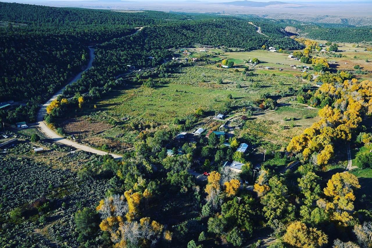 Taos Goji Farm & Eco-Lodge Retreat Arroyo Seco المظهر الخارجي الصورة